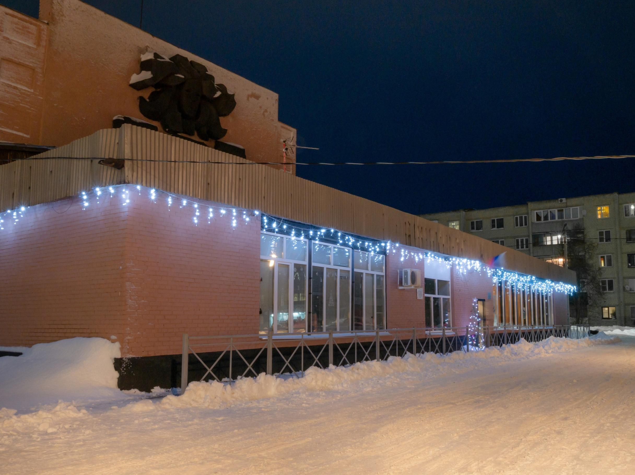 Культурно-досуговый комплекс города Льгова. Адрес — Курская обл., г. Льгов,  Красная пл., д 19/23. Фото, режим работы, афиша и события. Соловьиный край