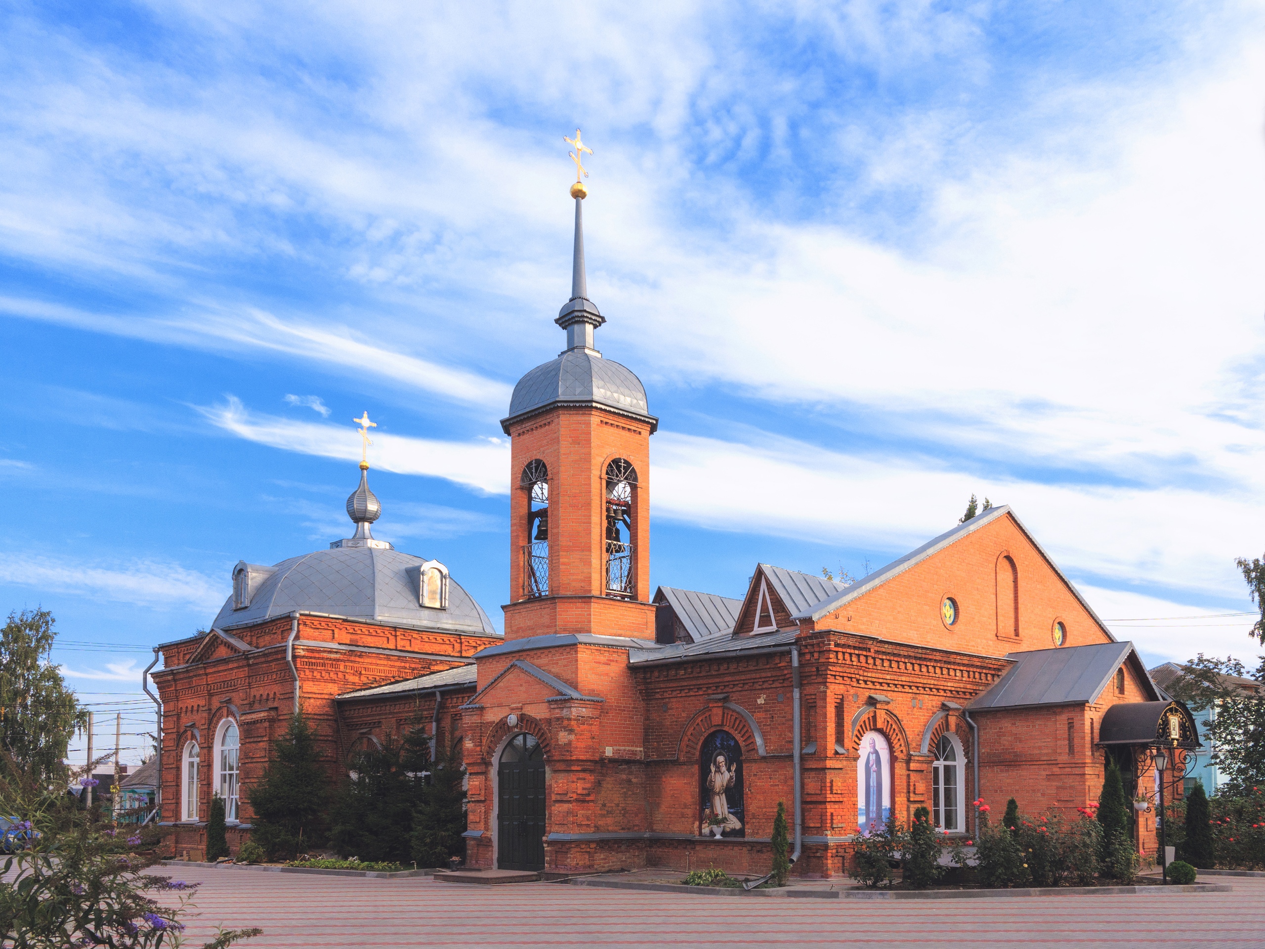 Храм преподобного Серафима Саровского. Адрес — Курская обл., г. Курск, ул.  Полевая, зд. 19. Фото, режим работы, афиша и события. Соловьиный край