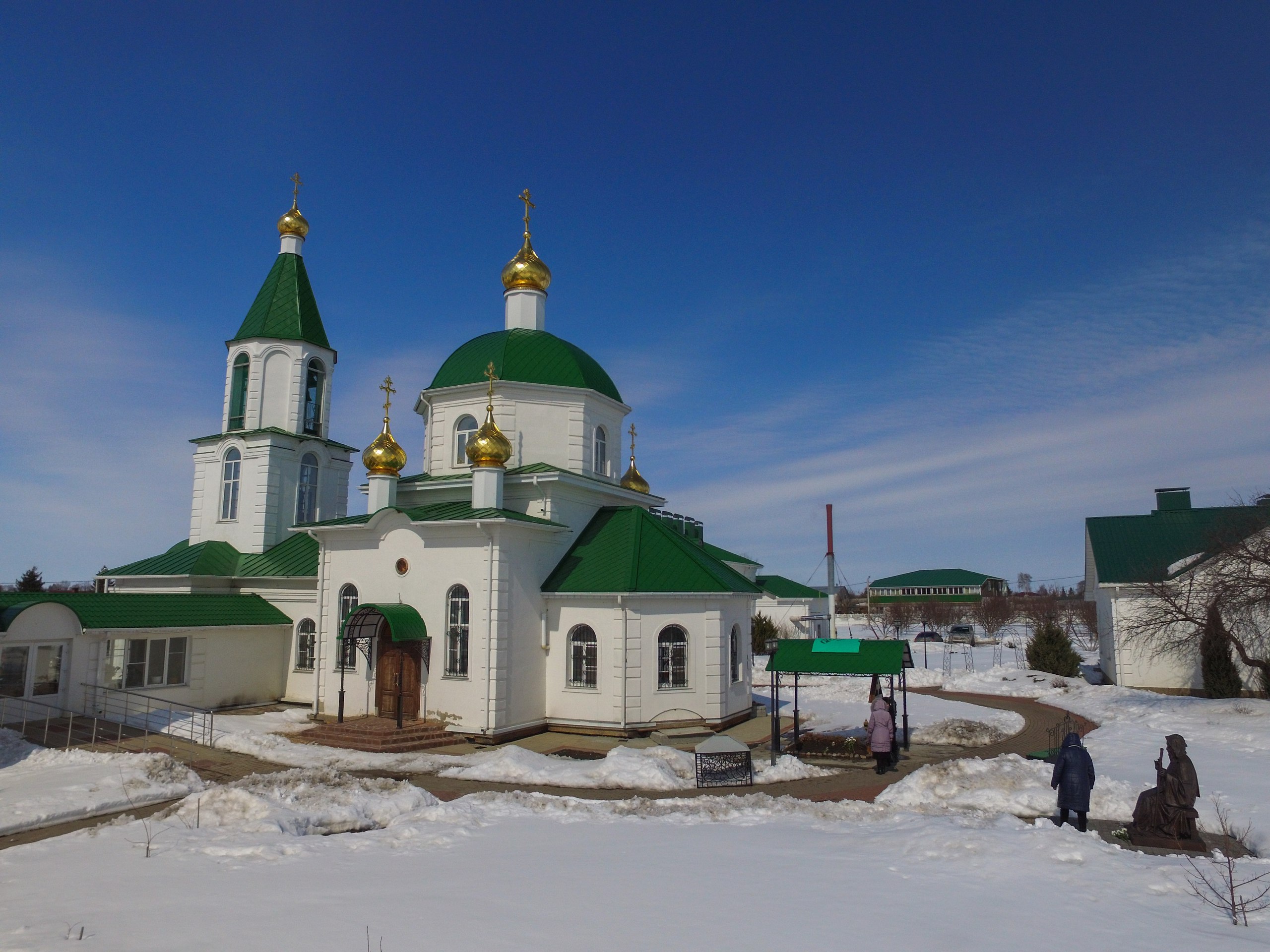 Золотухина курская область. Женский монастырь во имя преподобного Алексия, человека Божия. Золотухино монастырь Алексия человека Божия. Монастырь Золотухино Курская. Курская область Золотухино женский монастырь.